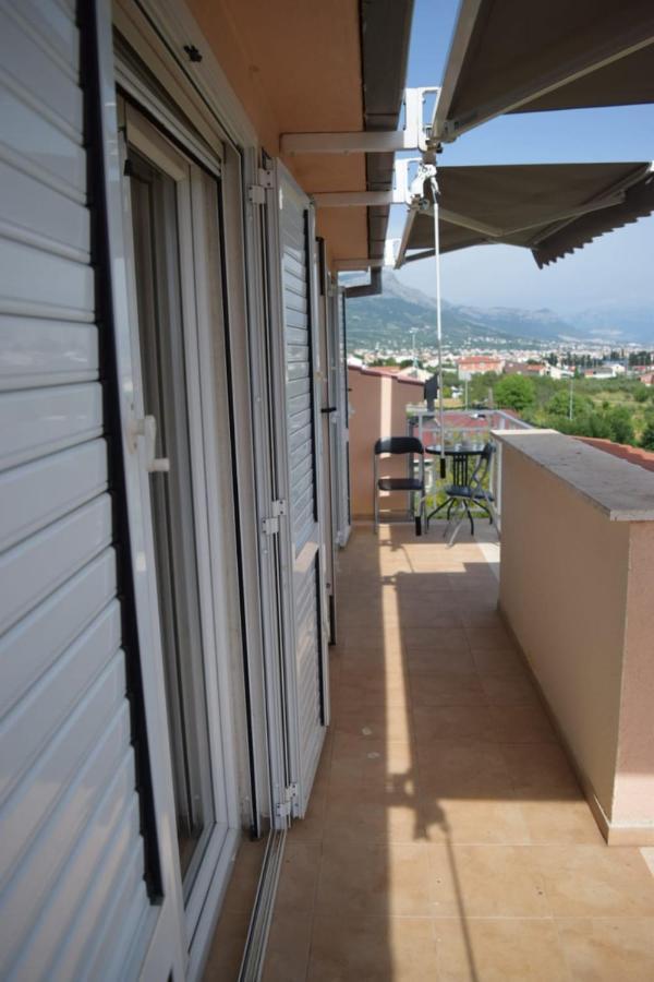 Apartments Marta Kaštel Novi Eksteriør billede