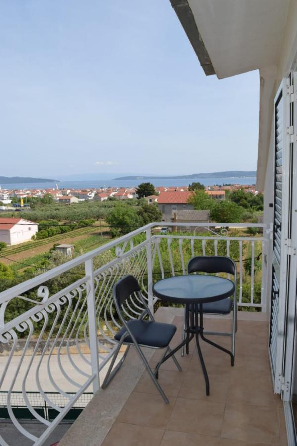 Apartments Marta Kaštel Novi Eksteriør billede