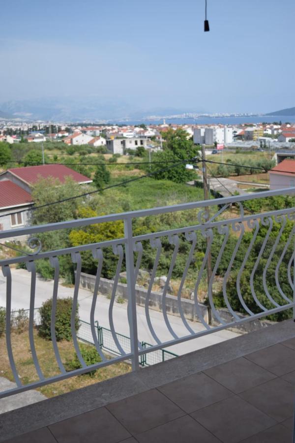 Apartments Marta Kaštel Novi Eksteriør billede
