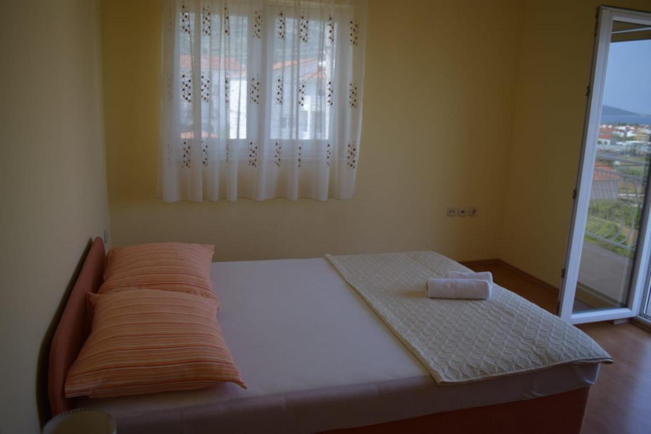 Apartments Marta Kaštel Novi Eksteriør billede
