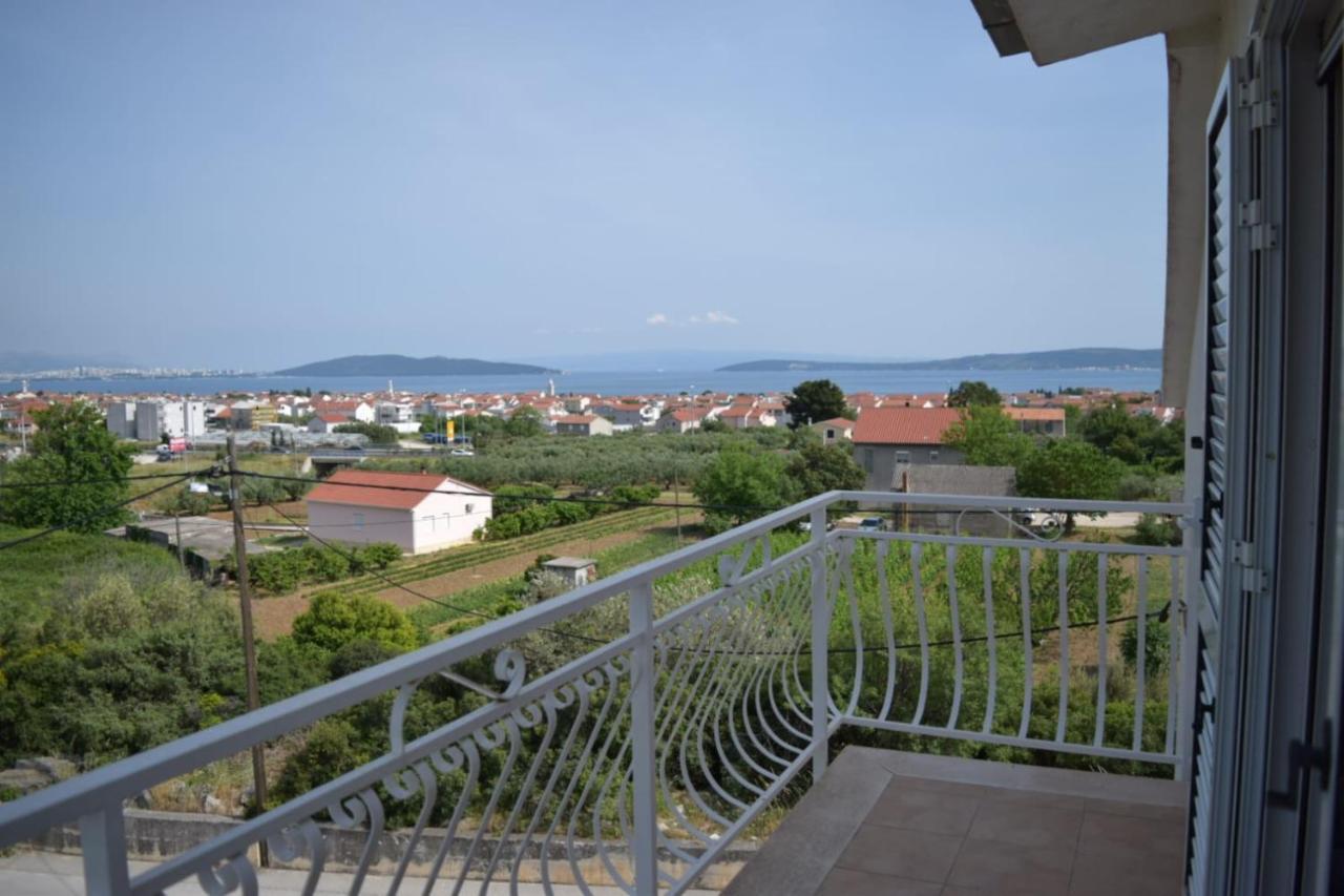 Apartments Marta Kaštel Novi Eksteriør billede