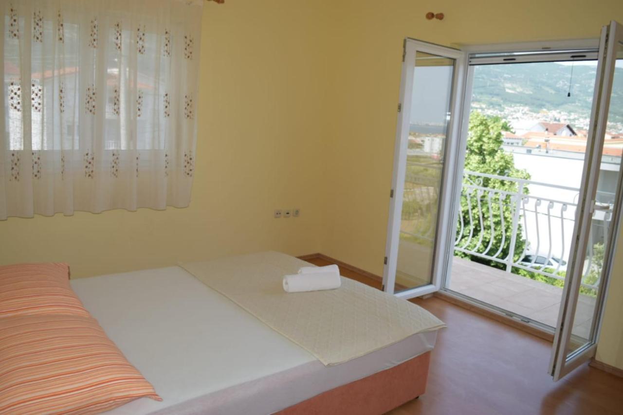 Apartments Marta Kaštel Novi Eksteriør billede